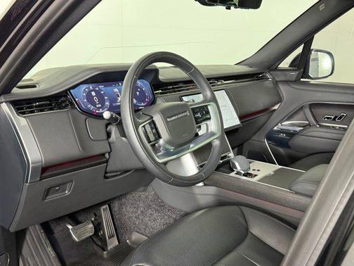 2024 Land Rover Range Rover P530 SE