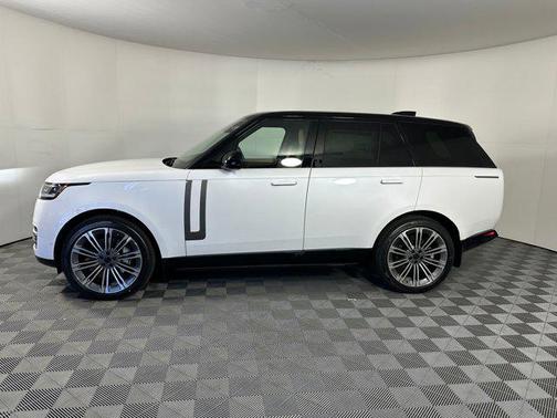 2026 Land Rover Range Rover P400 SE
