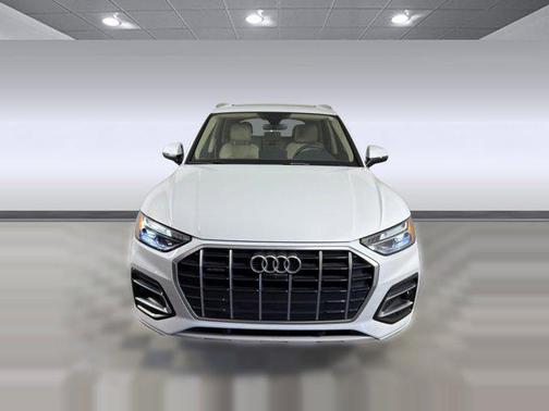 2023 Audi Q5 40 Premium Plus