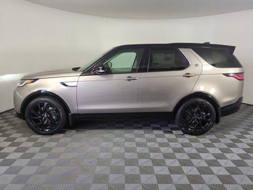 2025 Land Rover Discovery P300 Dynamic SE