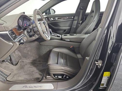2019 Porsche Panamera RWD