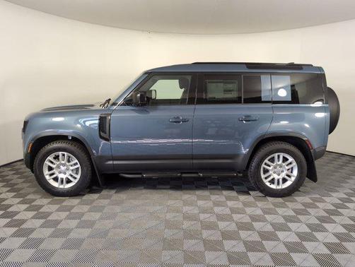 2025 Land Rover Defender 110 P300