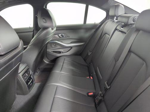 2024 BMW 330 i
