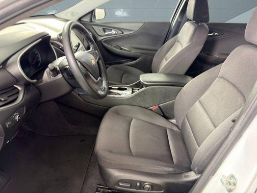 2023 Chevrolet Malibu FWD RS