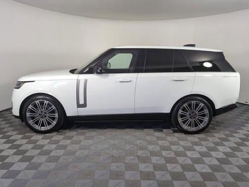 2025 Land Rover Range Rover P400 SE