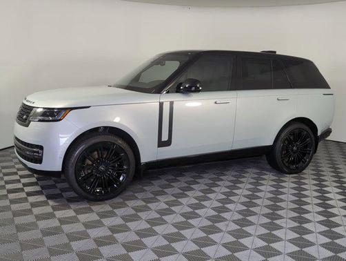 2025 Land Rover Range Rover P530 SE