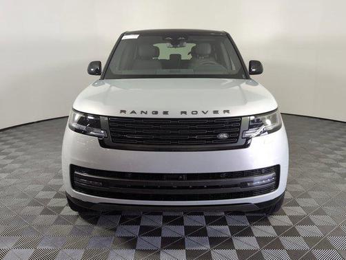 2025 Land Rover Range Rover P530 SE