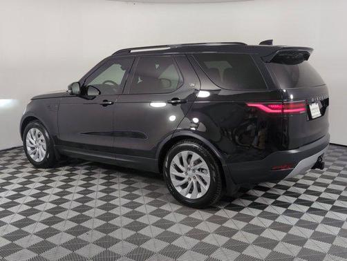2025 Land Rover Discovery P300 S