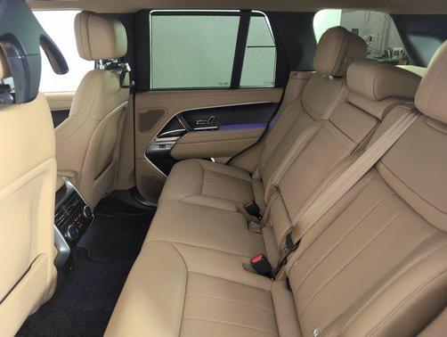 2025 Land Rover Range Rover P530 SE