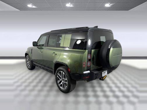 2026 Land Rover Defender P400 X-Dynamic SE