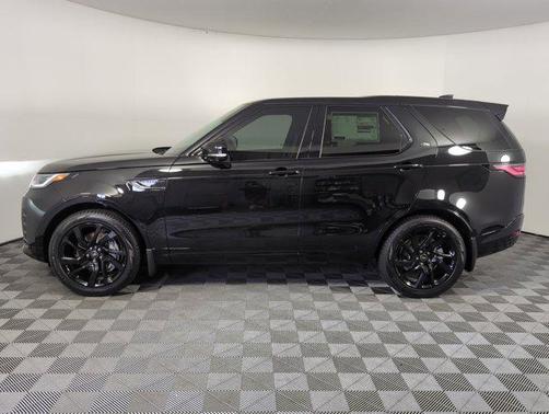 2025 Land Rover Discovery P300 Dynamic SE