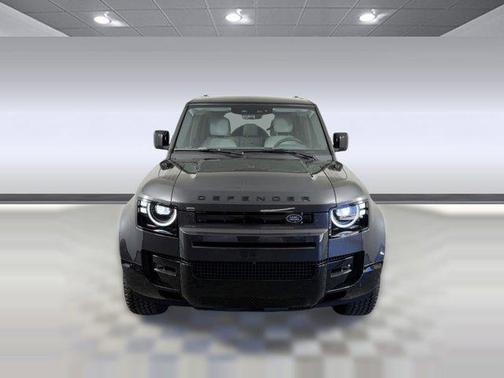 2026 Land Rover Defender P400 X-Dynamic SE