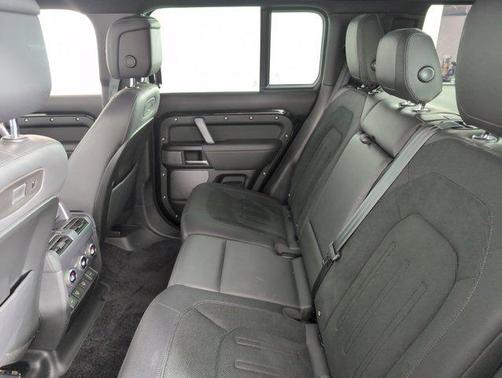 2022 Land Rover Defender 110 V8