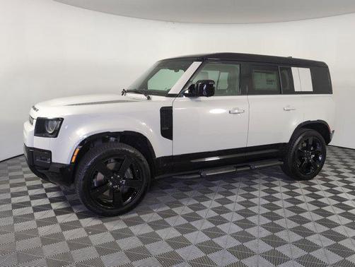 2026 Land Rover Defender X-Dynamic SE