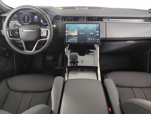 2025 Land Rover Range Rover Sport SE