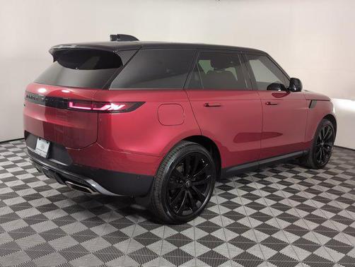 2025 Land Rover Range Rover Sport SE