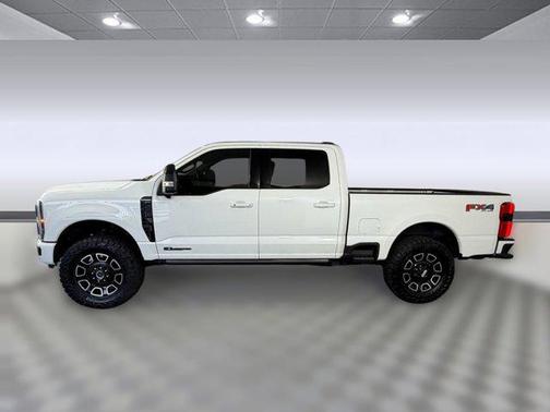 Star White Metallic Tri-Coat 2025 Ford F-250 Platinum