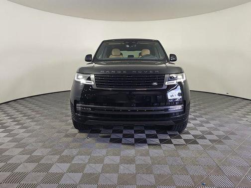 2025 Land Rover Range Rover P530 SE 7 Seat