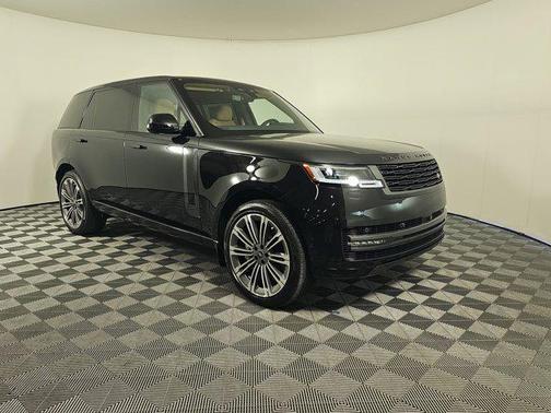2025 Land Rover Range Rover P530 SE 7 Seat