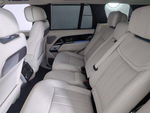 2025 Land Rover Range Rover P530 Autobiography