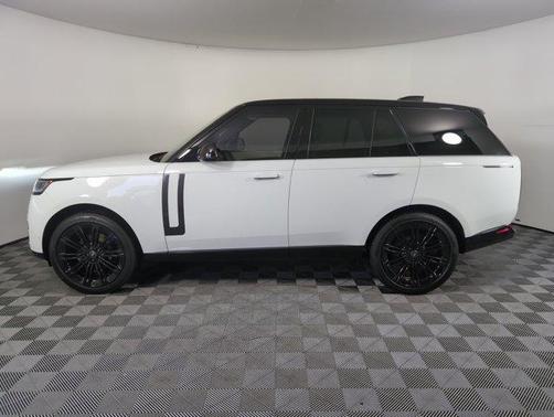 2025 Land Rover Range Rover P400 SE