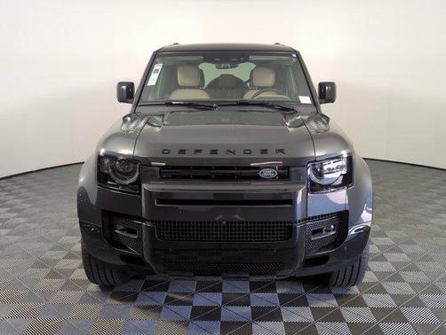 2025 Land Rover Defender 110 P400 X-Dynamic SE