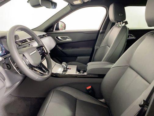 2026 Land Rover Range Rover Velar P250 SE R-Dynamic
