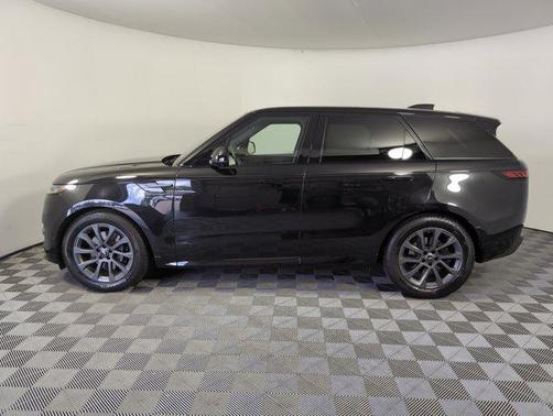 2024 Land Rover Range Rover Sport SE