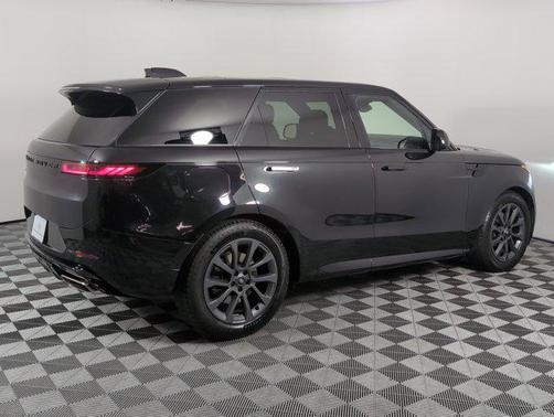 2024 Land Rover Range Rover Sport SE