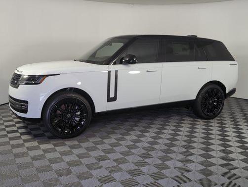 2025 Land Rover Range Rover P530 SE 7 Seat