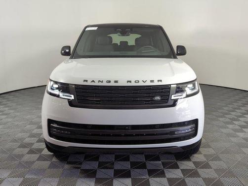 2025 Land Rover Range Rover P530 SE 7 Seat