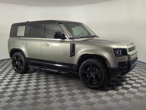 2025 Land Rover Defender 110 P500 X-Dynamic SE