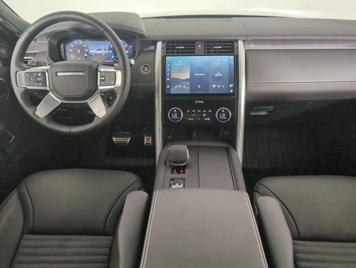 2025 Land Rover Discovery P360 Metropolitan Edition