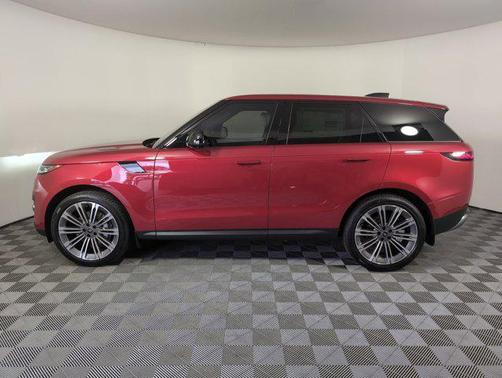 2025 Land Rover Range Rover Sport SE