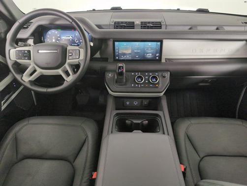 2024 Land Rover Defender 110 P300