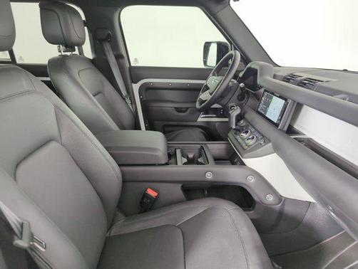 2024 Land Rover Defender 110 P300