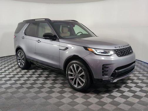 2025 Land Rover Discovery Dynamic SE