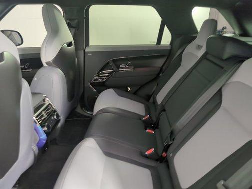2025 Land Rover Range Rover Sport P635 SV Edition Two