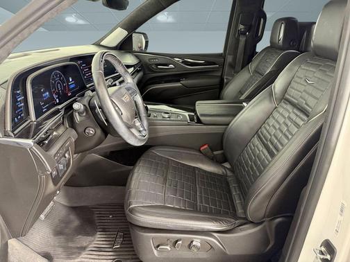 Crystal White Tricoat 2023 Cadillac Escalade V-Series
