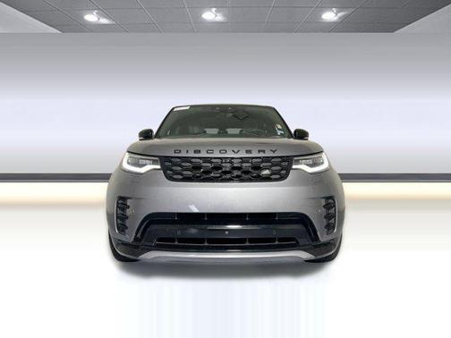 2024 Land Rover Discovery P300 Dynamic SE