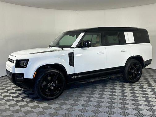 2025 Land Rover Defender V8