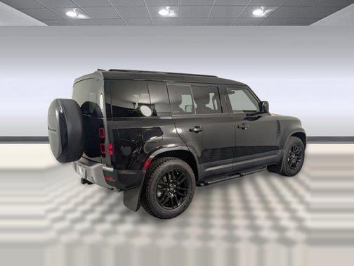 2025 Land Rover Defender Base