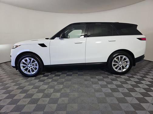 2025 Land Rover Range Rover Sport SE