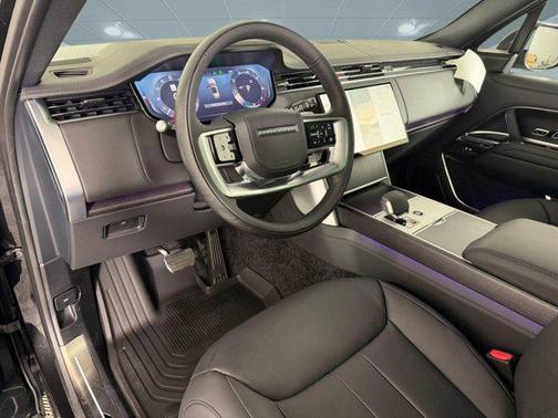 Santorini Black 2026 Land Rover Range Rover P400 SE