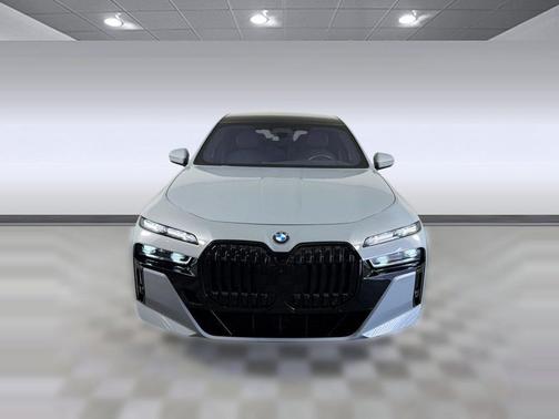 Brooklyn Grey Metallic 2023 BMW 760 i xDrive