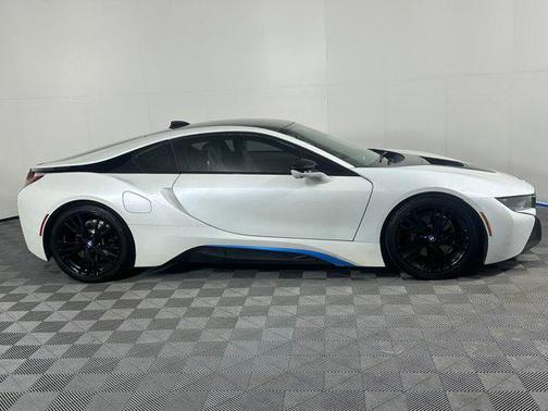 2015 BMW i8 2dr Cpe