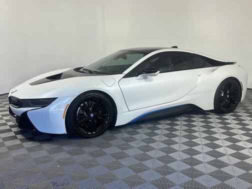 2015 BMW i8 2dr Cpe