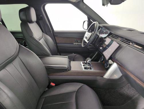 2023 Land Rover Range Rover P400 SE