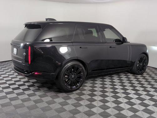 2023 Land Rover Range Rover P400 SE