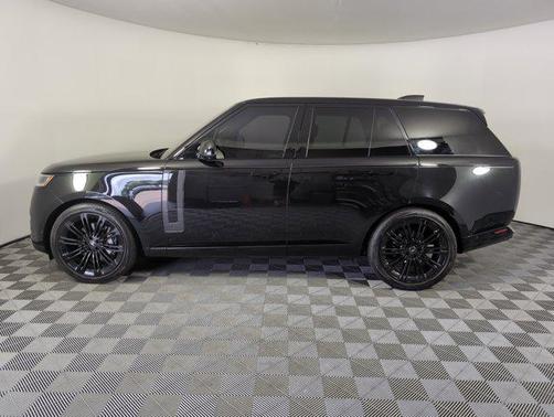 2023 Land Rover Range Rover P400 SE